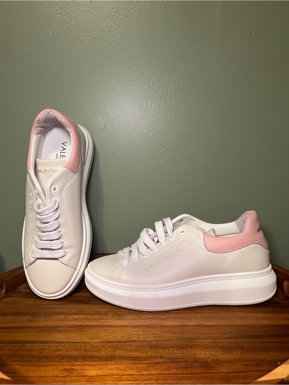 Valentino Cream White and Pink Leather Sneakers - 8.5